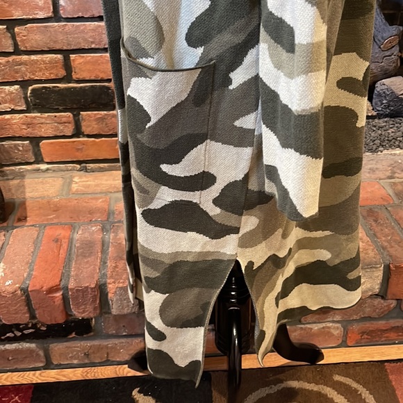 Anthropologie Maeve Kieran Camo Sweater Coat size small - Picture 4 of 10